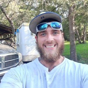 Meet your Posher, Clint